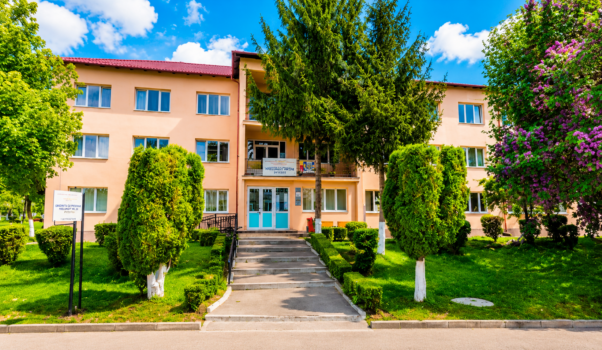 Direcția de Asistență Socială Curtea de Argeș face angajări