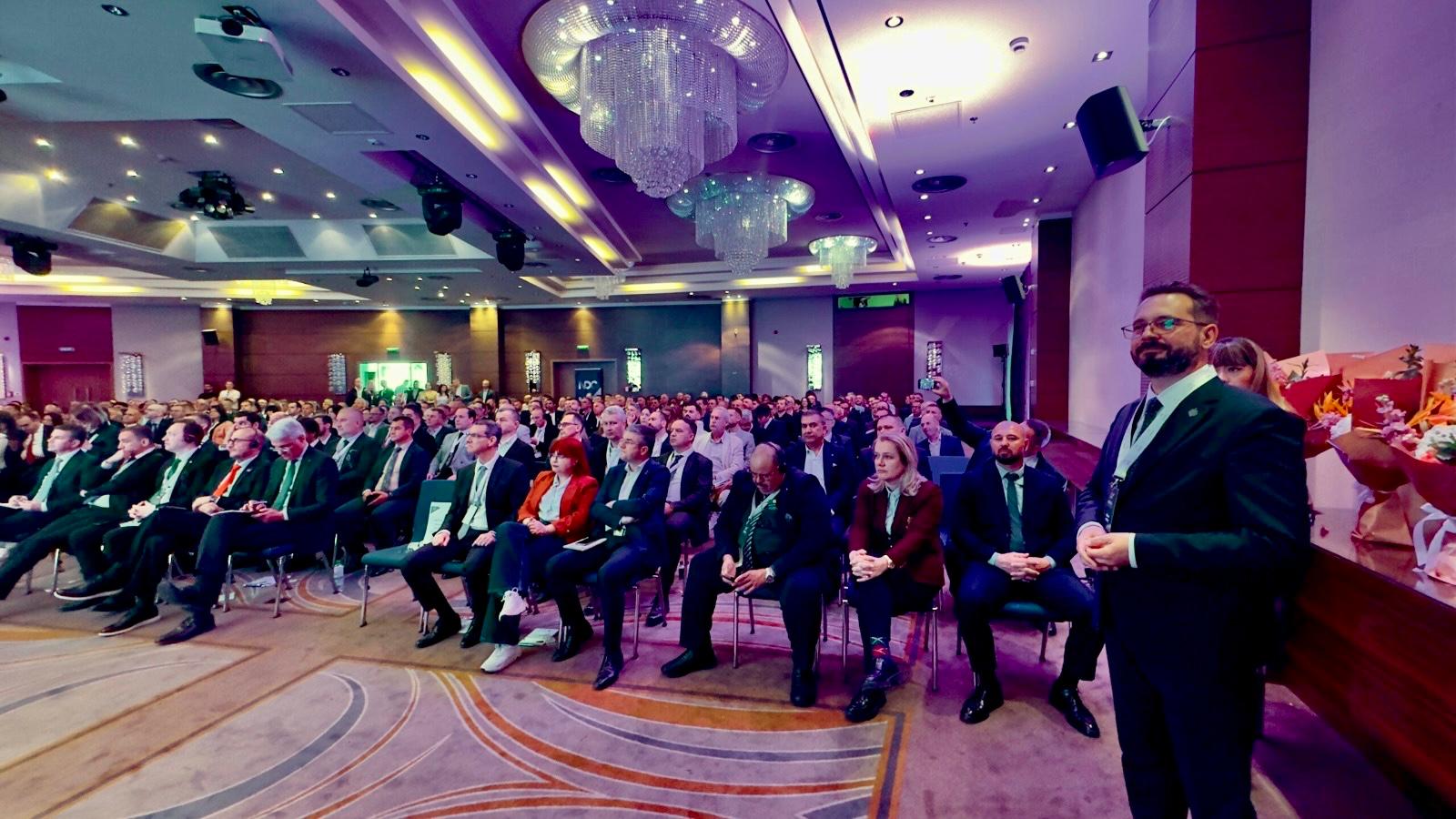 Piteștiul, plin de miniștri, ambasadori și investitori: ARGEȘ INVEST a atras 500 de participanți și mesaje grele despre viitorul economiei