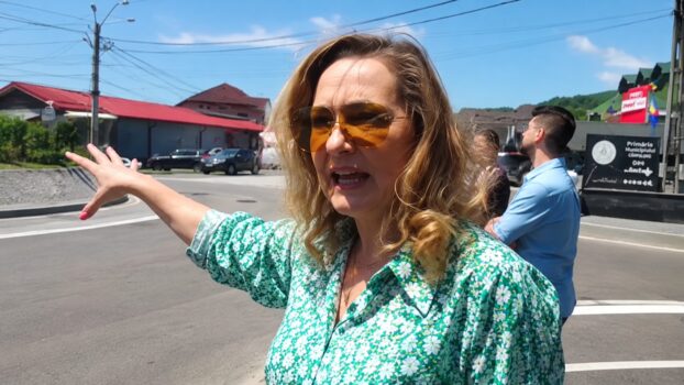 Sens giratoriu de 163.000 € la Câmpulung, în Argeș: Elena Lasconi: „Este foarte greu”