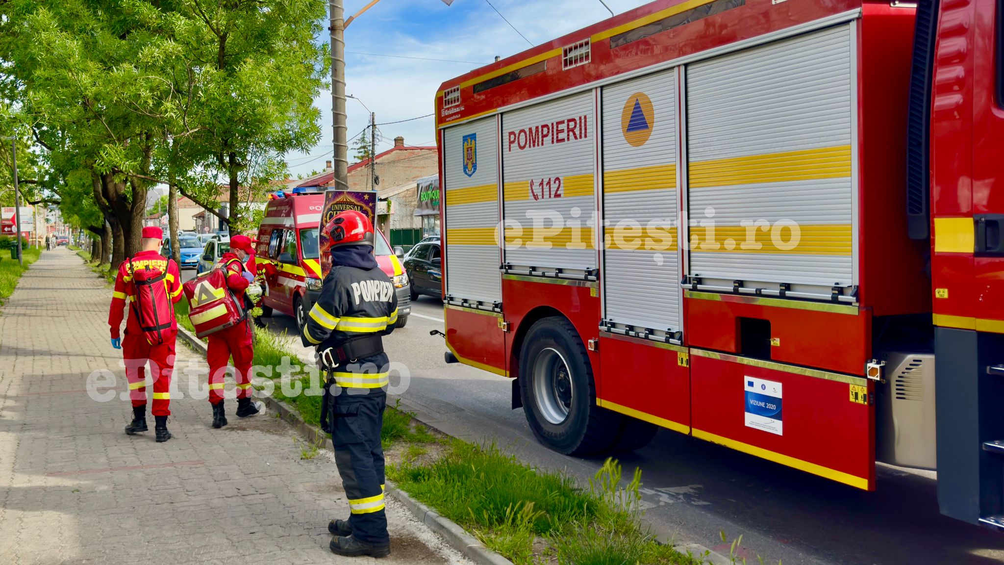 Explozie devastatoare într-o locuință! Un copil de 5 ani și doi adulți luptă pentru viață