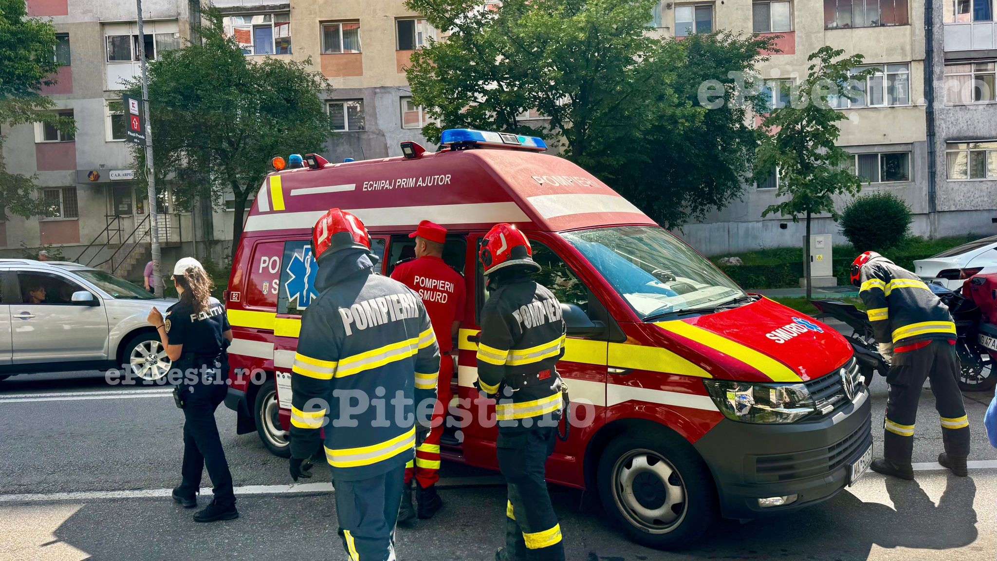 Pitești. Accident în lanț, în Trivale, ACUM!