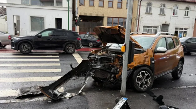 Șofer din Argeș implicat într-un accident grav