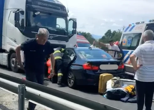 Accident mortal! Un BMW