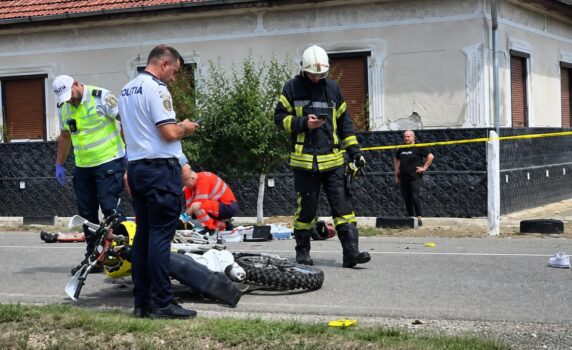 Doi tineri de 17 și 18 ani, morți într-un accident înfiorător cu motocicleta