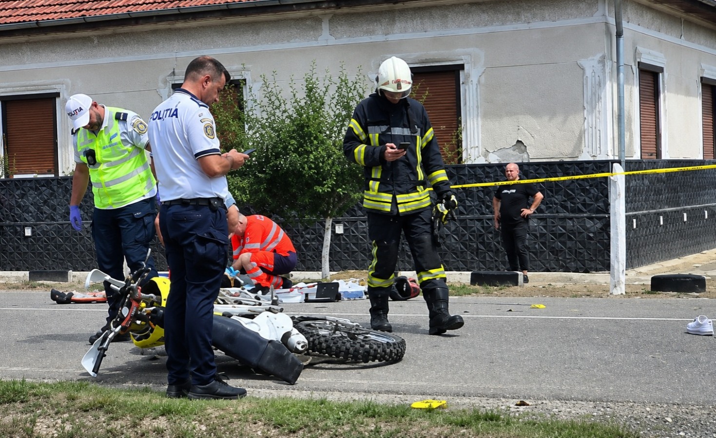 Doi tineri de 17 și 18 ani, morți într-un accident înfiorător cu motocicleta