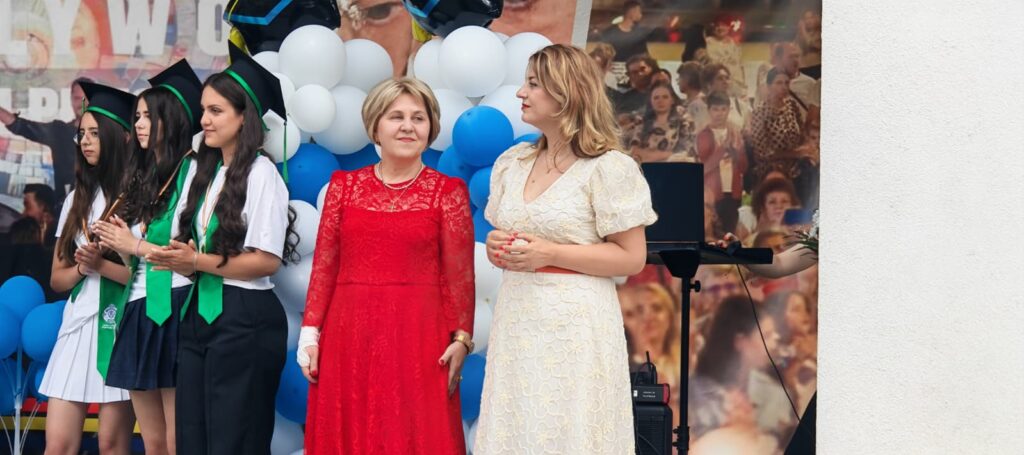 Elena Odă, Mădălina Burcea