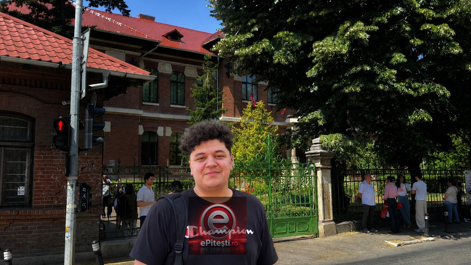 Acestea sunt subiectele la BAC 2026! Primul elev din Pitești ieșit de la „Brătianu” spune ce a picat - VIDEO