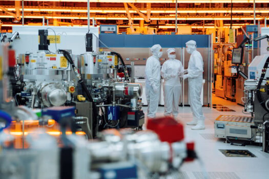 Unul dintre liderii mondiali din tehnologie deschide încă o fabrică