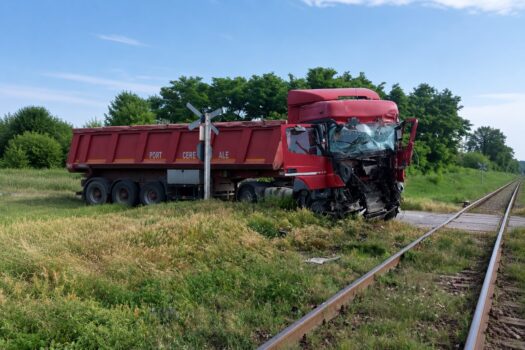 TIR spulberat de tren!