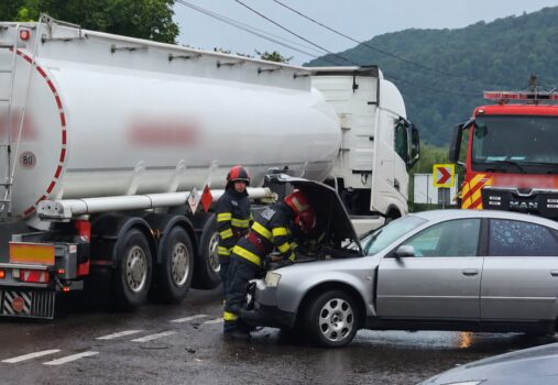 Blocaj pe DN7 Pitești-Sibiu: Cisternă implicată în accident