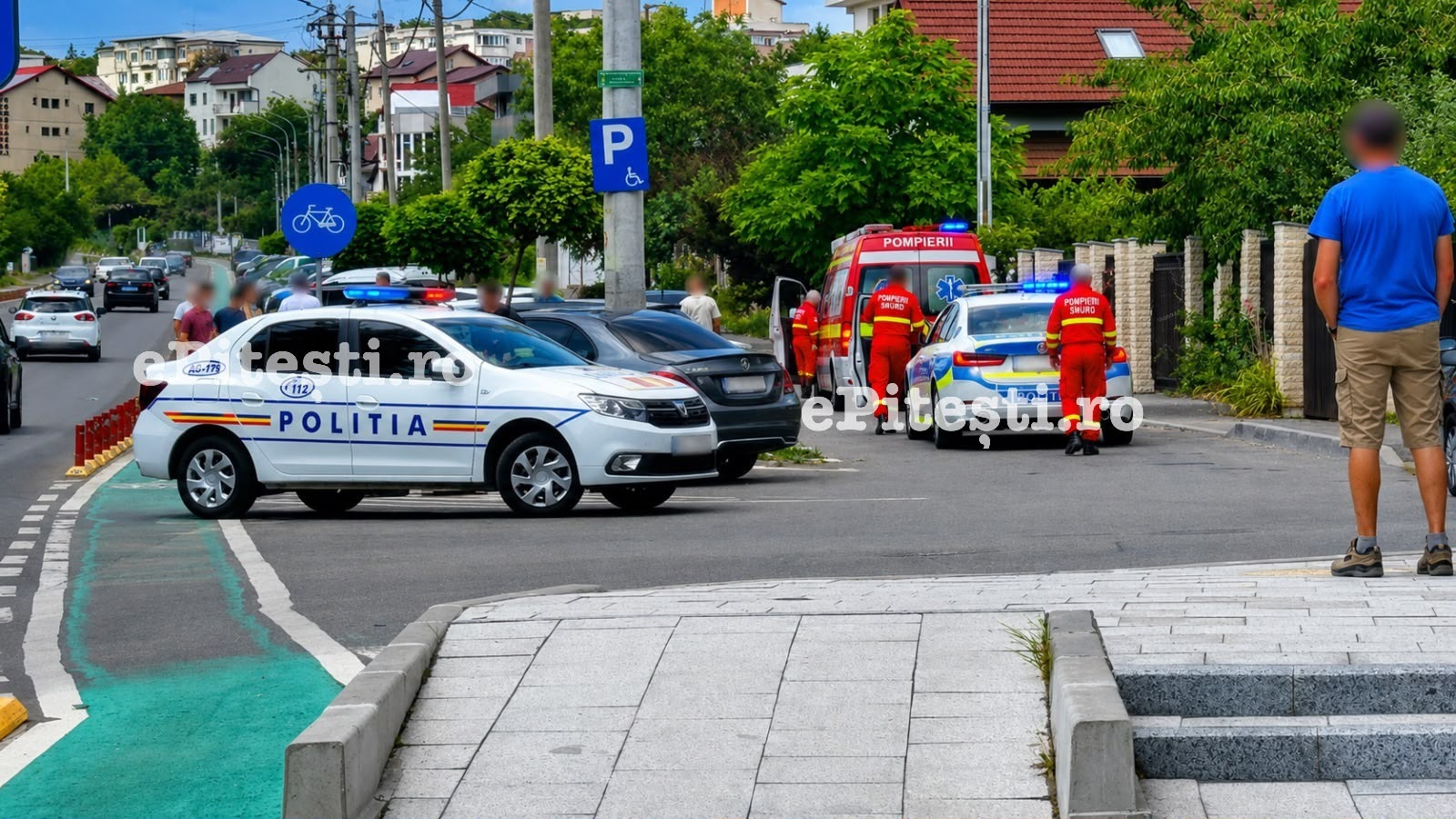 Accident lângă Pitești Arena: Șofer de 18 ani, implicat în eveniment cu o mașină nou-nouță