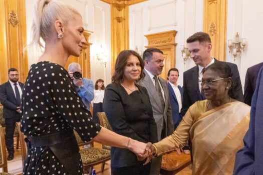 Alina Gorghiu, deputata PNL de Argeș, întâlnire oficială cu președinta Indiei