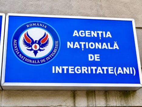 Incidente grave de integritate! Cum încalcă aleșii legea