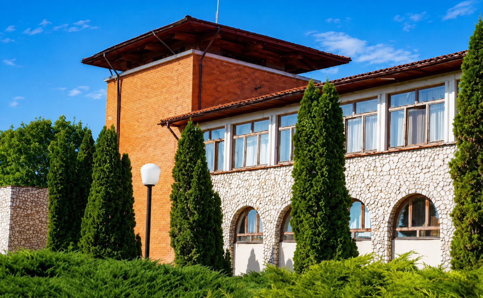 Institutul de Cercetare-Dezvoltare pentru Pomicultură Pitești-Mărăcineni angajează