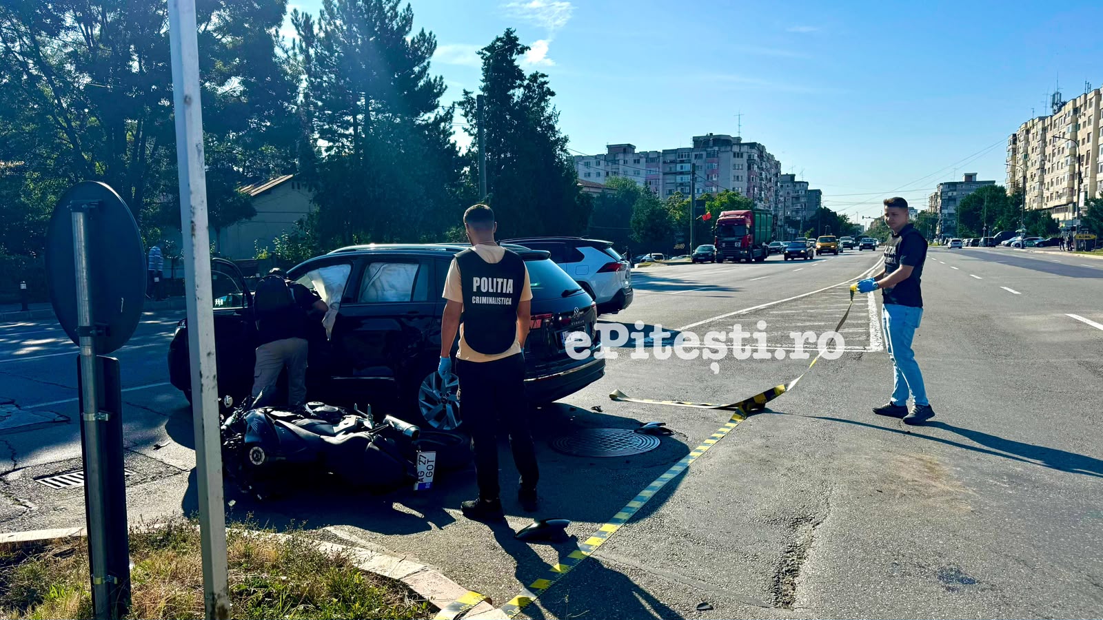 Pitești. Accident grav în Prundu! Motociclist întins pe carosabil
