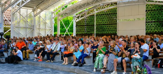 Pitești: Prima ediție „Folk în Parc”, spectacol de excepție în Parcul Ștrand