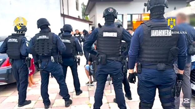 Exclusiv. Incident grav în Argeș, la Poiana Lacului: O fată de 15 ani rănită cu un pistol