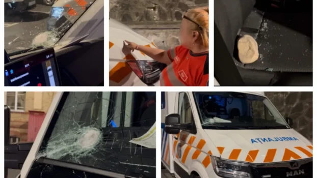 Scene șocante! Ambulanță SAJ aflată în misiune atacată violent, la Cluj!