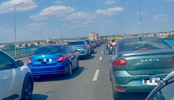 Accident în lanț pe A2, spre București! Mai multe mașini implicate