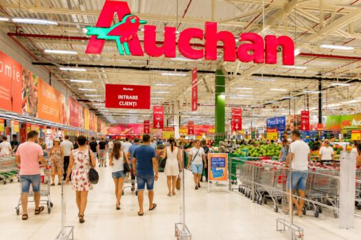 ANSVSA retrage stafide vândute în Auchan din cauza pesticidelor. Magazine din Pitești, pe listă