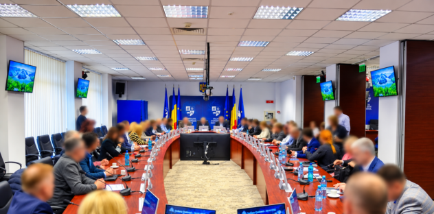 De azi, 25 august, mii de consilieri locali și județeni sunt în incompatibilitate cu joburile la stat! Ce îi obligă noua lege să facă