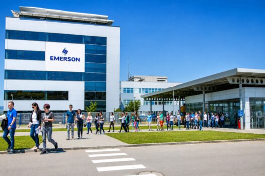 Concedieri în IT-ul românesc. Emerson renunță la sute de angajați pentru al doilea an la rând