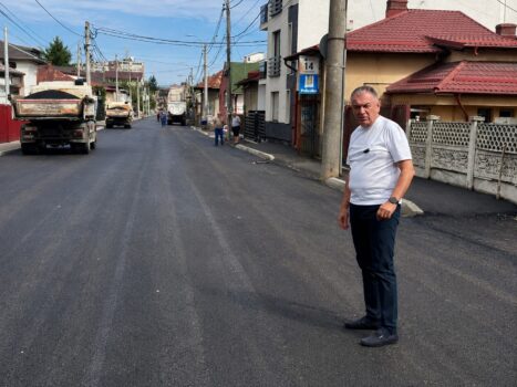 A început asfaltarea străzii Dumbravei. Primarul Piteștiului: „Vom finaliza curând!”