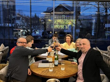 Grota Rece Pitești: restaurantul care transformă o simplă masă într-o experiență