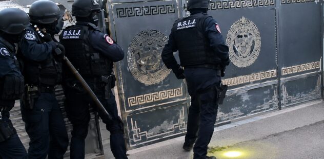 Percheziții DIICOT la Slatina într-un dosar de trafic de persoane, cămătărie și șantaj