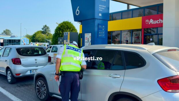 Polițiștii din Argeș, acțiune preventivă la Pitești. Recomandări pentru șoferi și familii