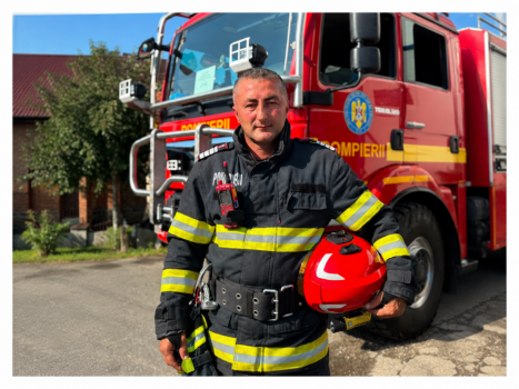 Pompierul Cîndea Adrian, eroul din Argeș! A salvat o locuință de la incendiu, deși era în timpul liber