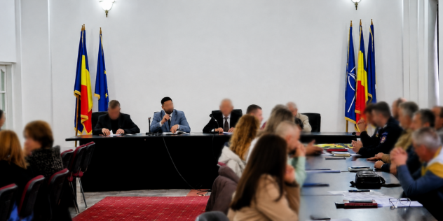 Lovitură pentru bugetari: Soții și rudele de gradul I nu mai pot fi șefi și subalterni. Care este termenul
