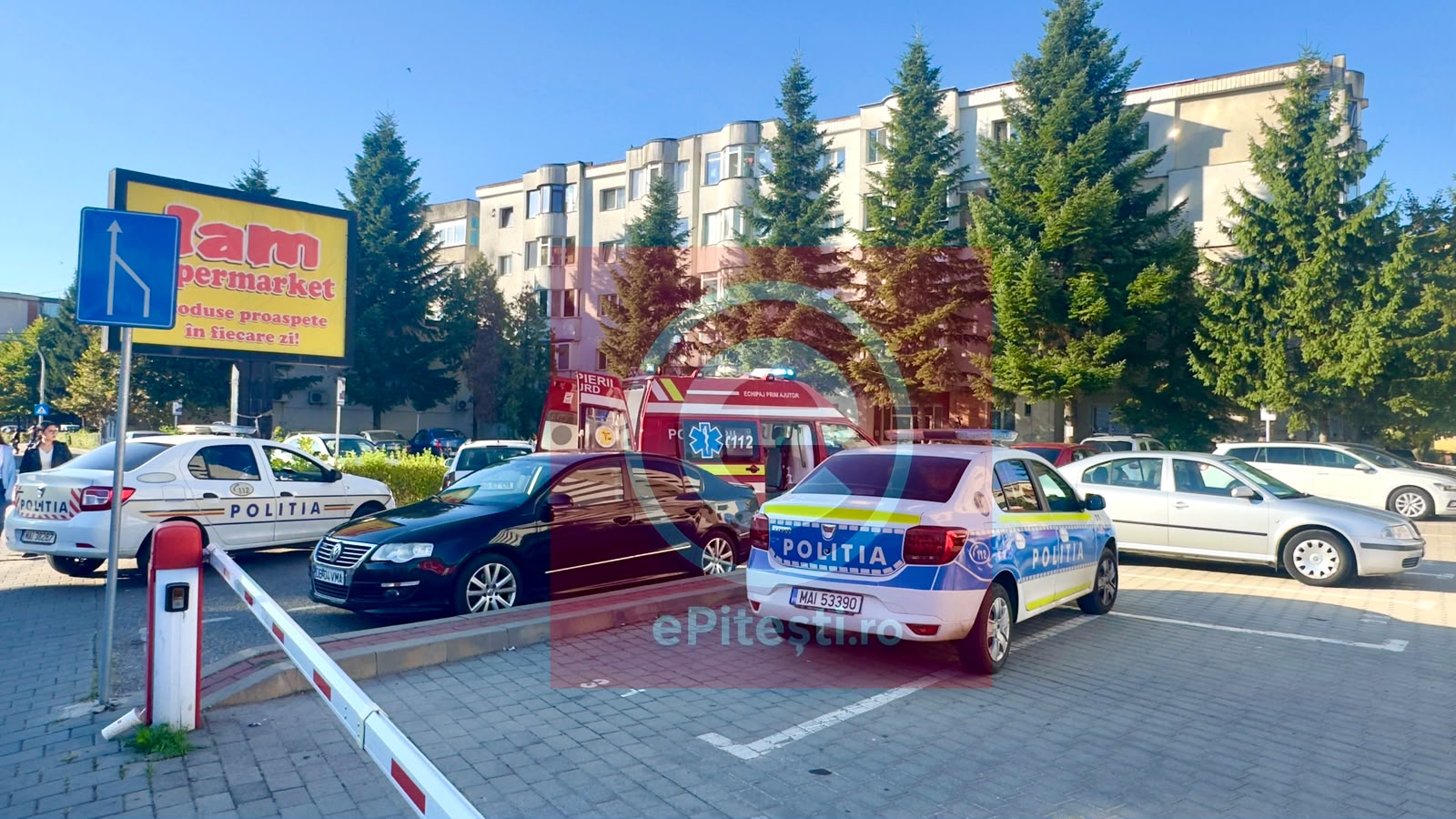 Exclusiv/Pitești: Femeie de 40 de ani căzută de la etaj!