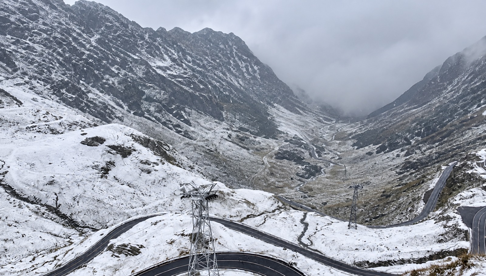 Prima ninsoare la Bâlea Lac: -2°C și peisaj de iarnă în Munții Făgăraș