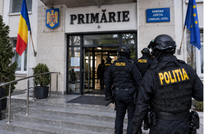 Percheziții de amploare la o primărie!