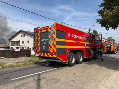 Incendiu la o anexă gospodărească în Bascov, Argeș