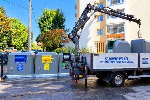 Pitești: Prima insulă ecologică digitalizată pentru reciclare a fost amplasată. Vor fi 116 în oraș