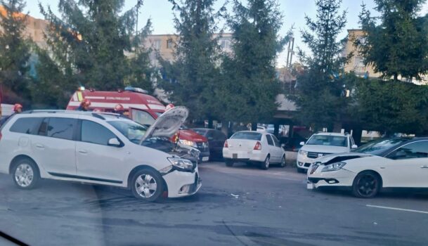 Pitești. Accident la Kaufland Nord, ACUM!