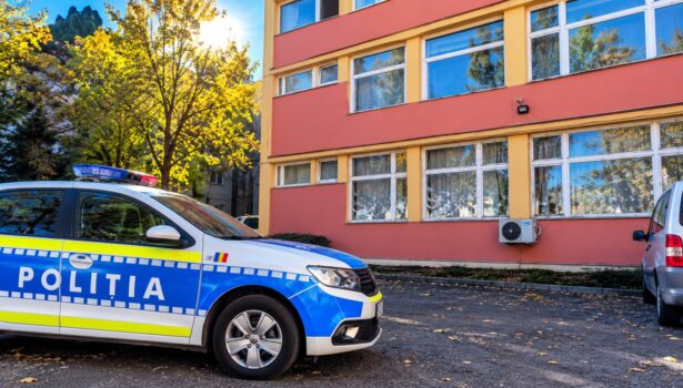 După atacul cu maceta de la Pitești, un nou incident într-o școală din România! Elev cu cuțitul în clasă, la Timișoara
