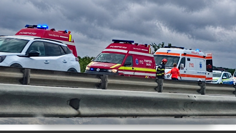 Carambol cu șase mașini pe Autostrada A3! Salvatorii, la fața locului