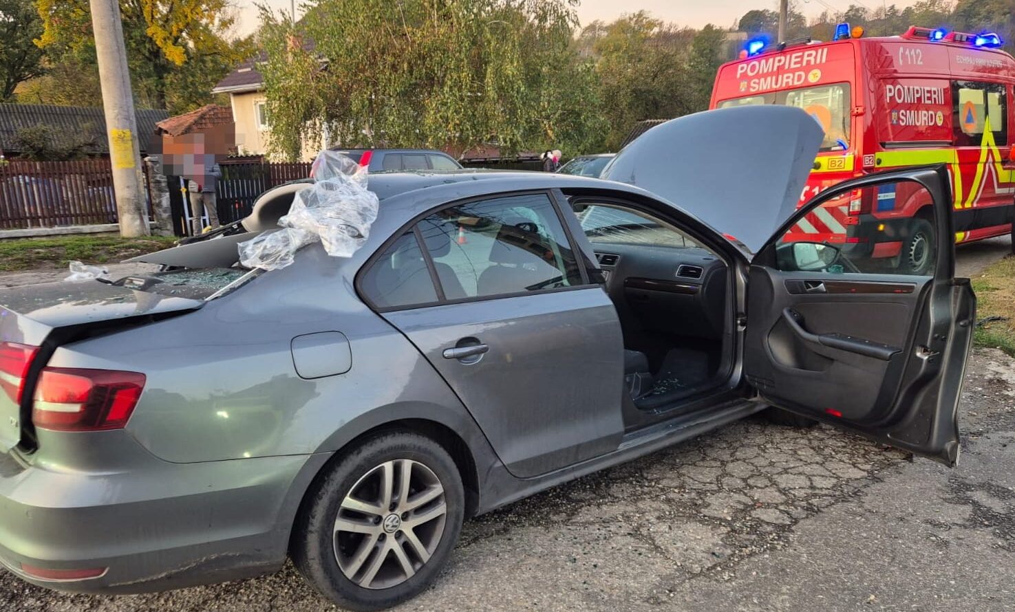 Poliția Argeș, oficial: Cum s-a produs accidentul cu un container căzut peste o mașină, între Tigveni și A1