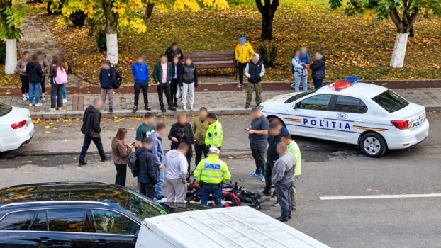 Accident în Argeș: Motociclist de 18 ani, rănit