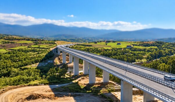 Pod spectaculos pe autostrada mult așteptată de români! Legătura importantă dintre două zone-cheie ale țării