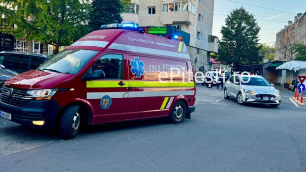 Accident în Pitești! Copil pe bicicletă, lovit de o mașină